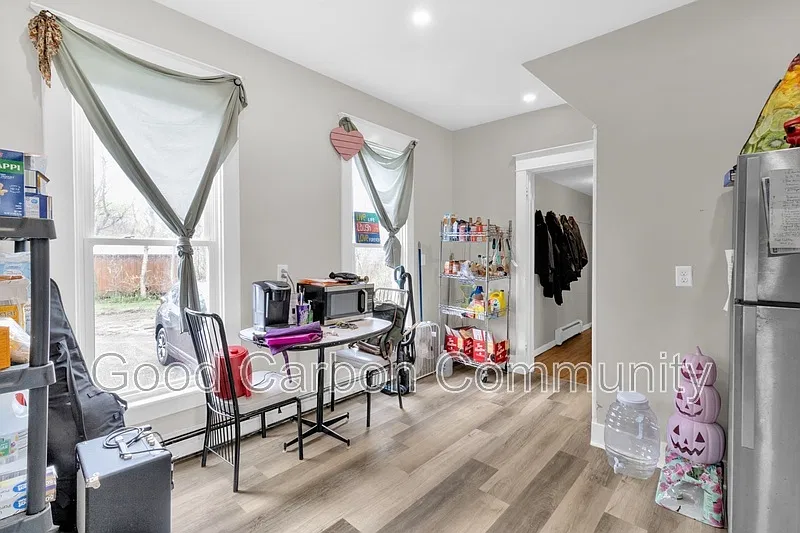 4 bed, 1.0 bath, $1,695 — Photo 4