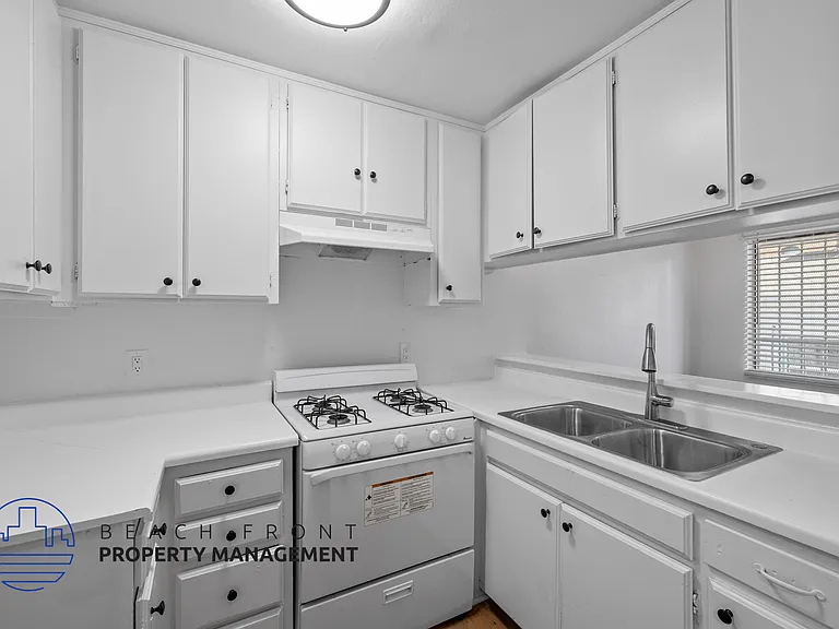 2763 San Marino — Photo 5