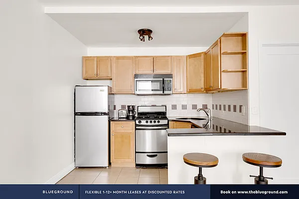 Rented by The Blueground | media 32