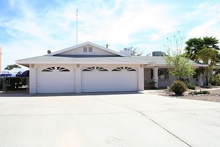 A Must See Pool Home