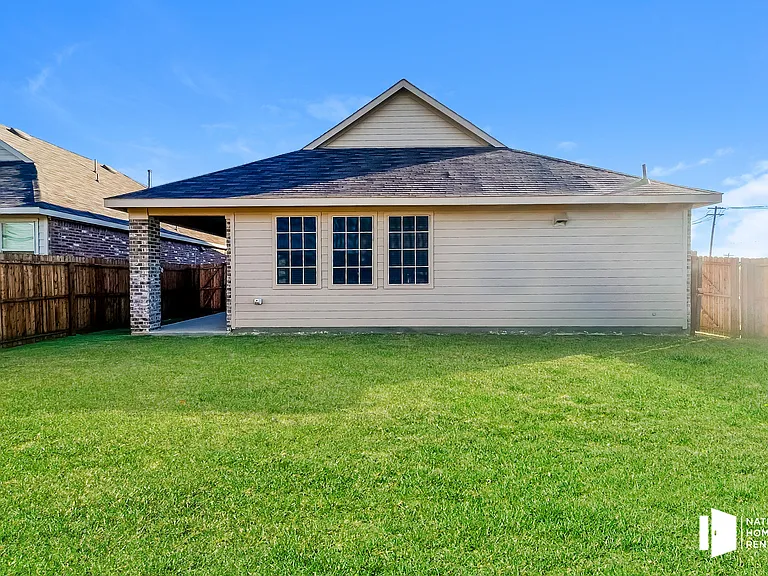 5721 Barbaro Dr — Photo 16