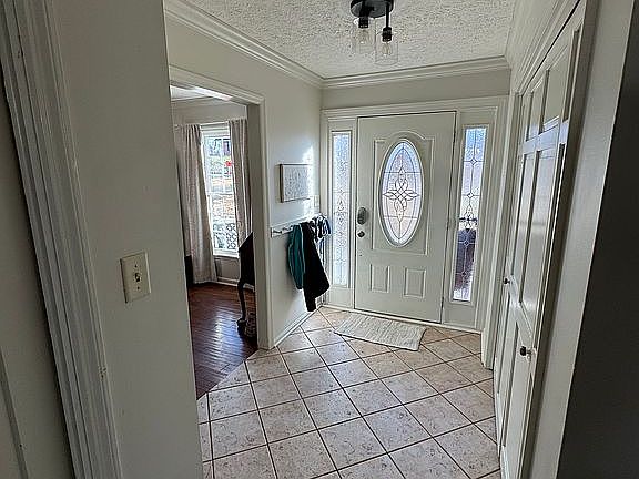 4th image of 1919 Fawn Dr