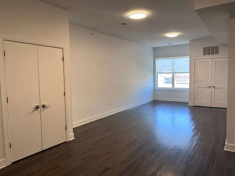 310 Madison Ave #407 — Photo 6