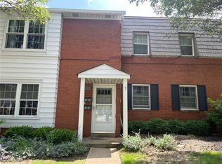 2723 Pease Dr #A106, Rocky River, OH 44116