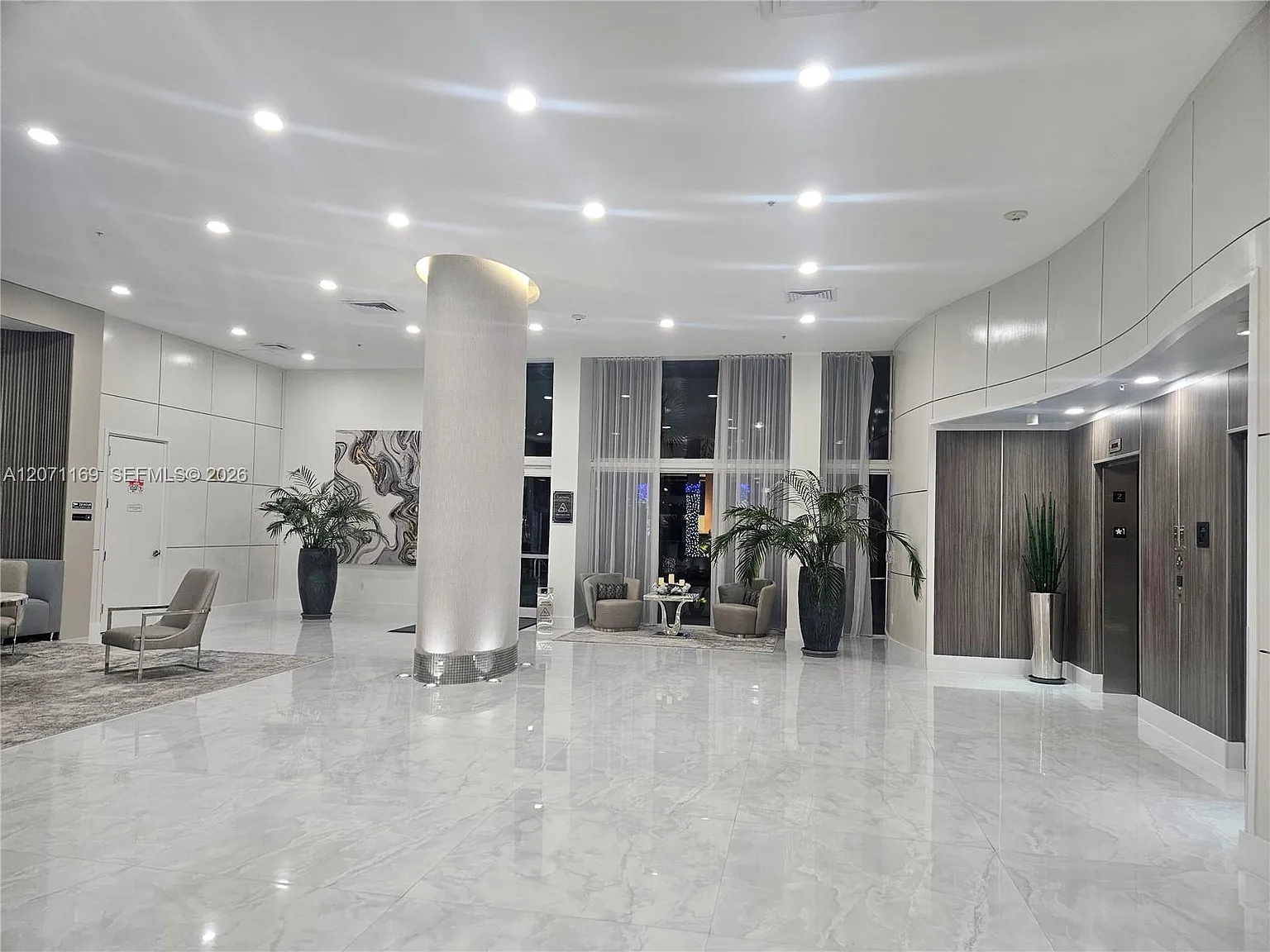 Venture At Aventura East — Photo 4