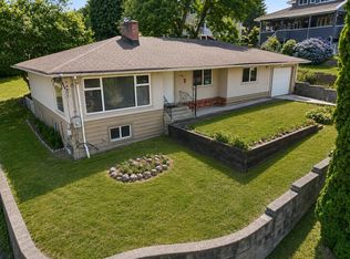 11028 129a St, Surrey, BC V3T 3L1