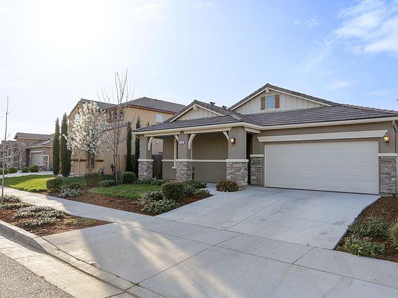 3rd image of 1900 W Corvina Avenue