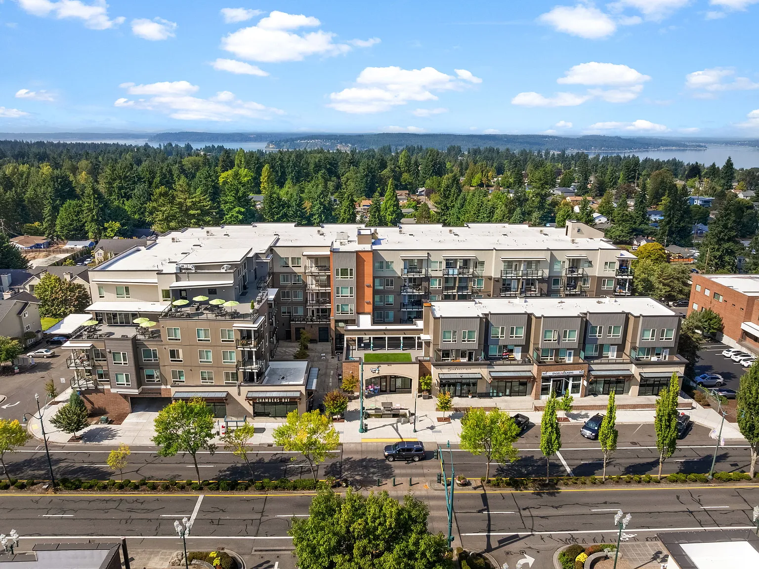Bridgeview — Photo 1