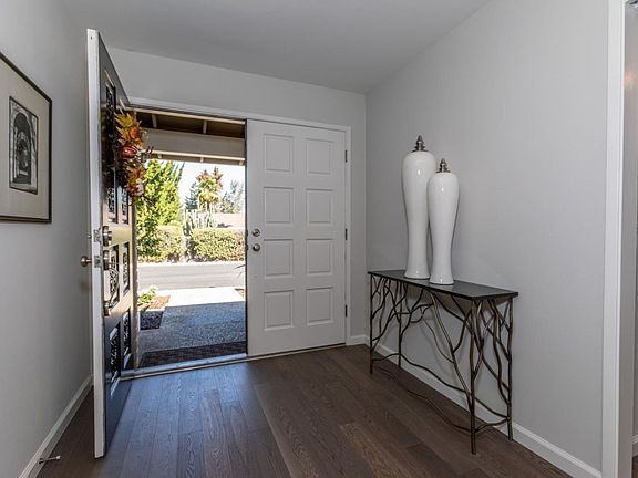 3rd image of 240 De Anza Ln