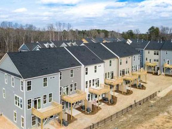 4th image of 935 Dalton Ridge Pl