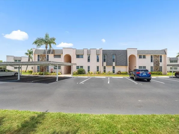 213 Fernwood Cir, Seminole, FL 33777