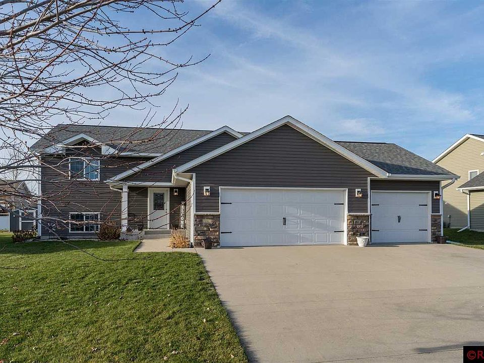 1st image of 136 Flagstone Ln