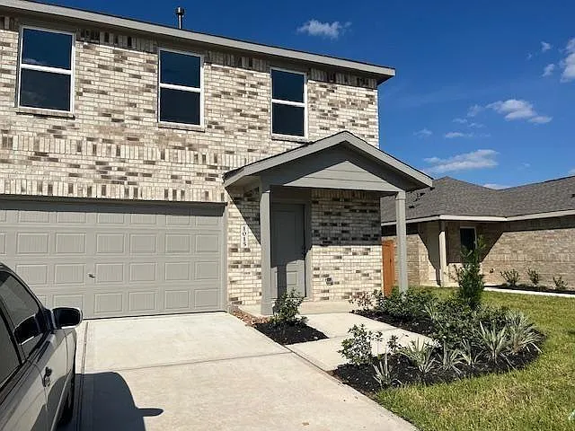 1015 Gentle Nook Dr
