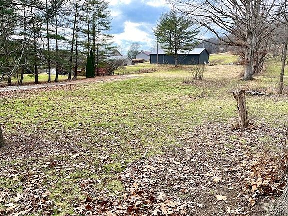 3rd image of 227 Nesbitt Rd
