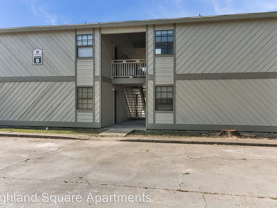 1st image of 921 Vermillion Sq #401