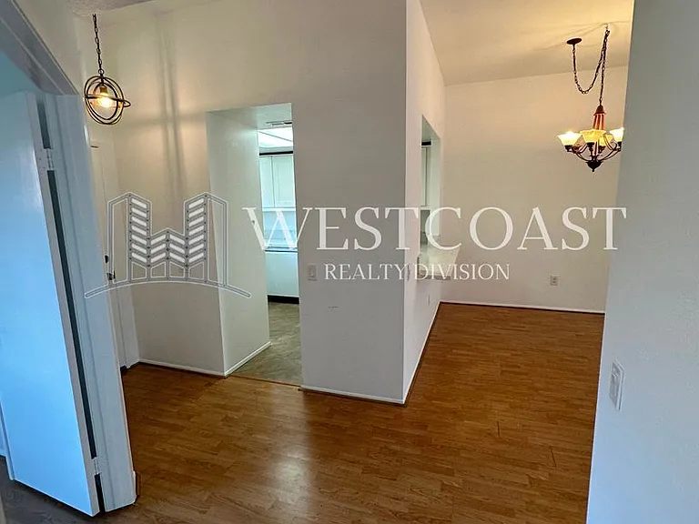 2823 Andover Ave — Photo 12