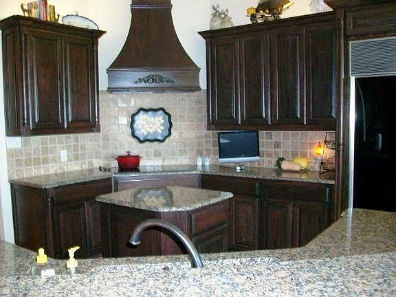 3rd image of 7241 Hunnington Dr