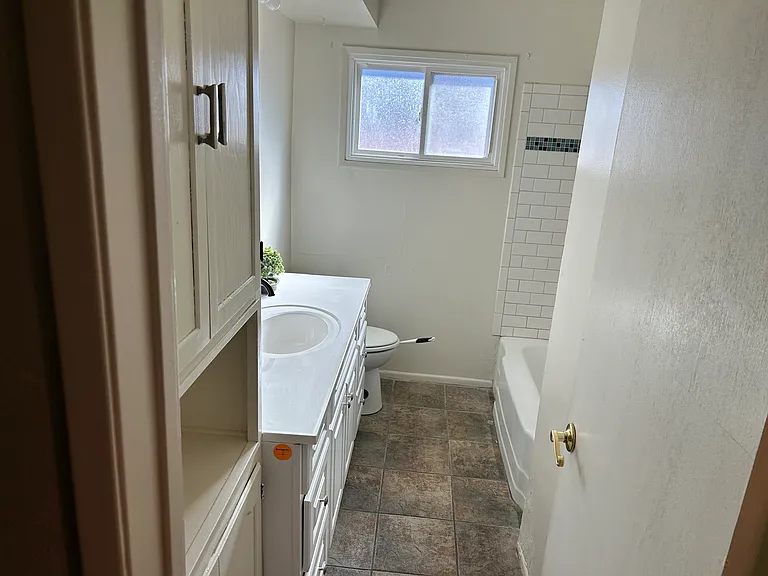 5728 Newbury Ave — Photo 4