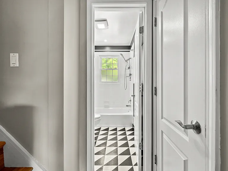 3017 S Hill St — Photo 30