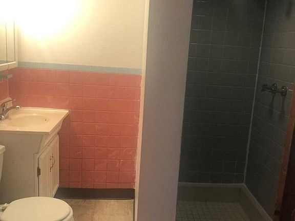 4th image of 375 Jersey Ave