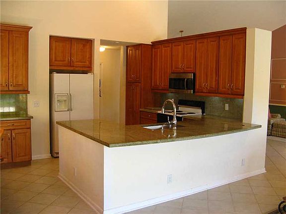 4th image of 16255 NW 10th St