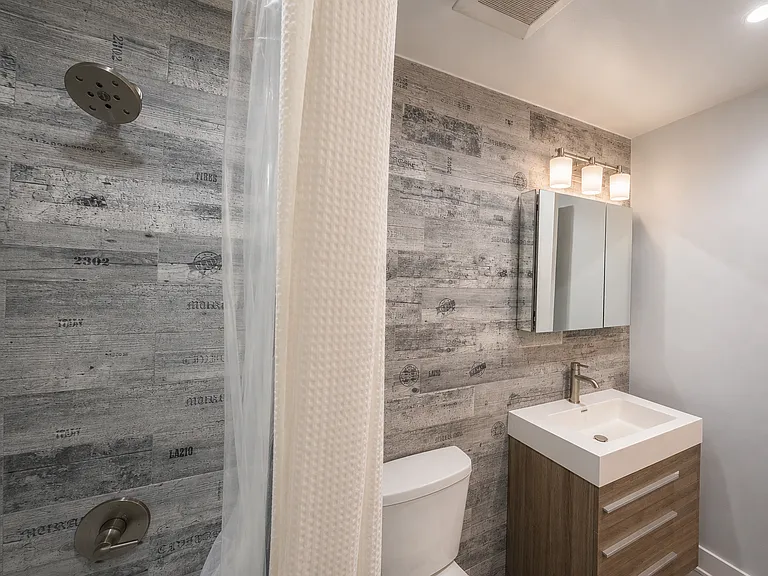 650 Kosciuszko St #3B — Photo 13