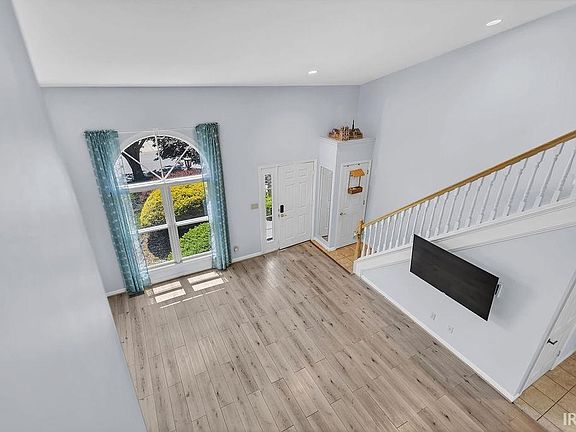 5th image of 3725 E Tamarron Dr