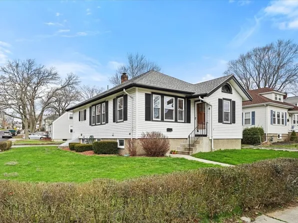 38 Monroe St E, Norwood, MA 02062