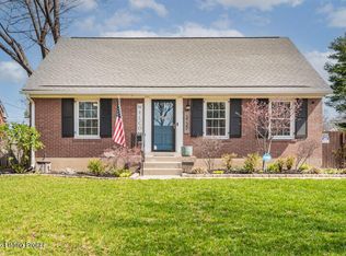3735 Glenmeade Rd, Louisville, KY