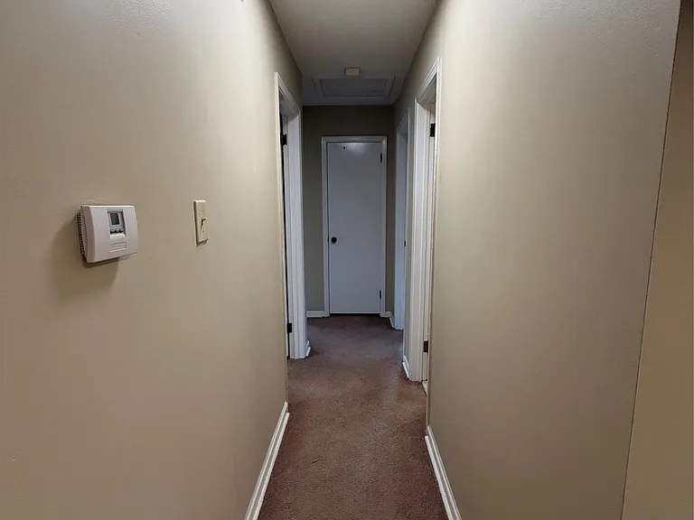 242 Clubview Dr — Photo 7
