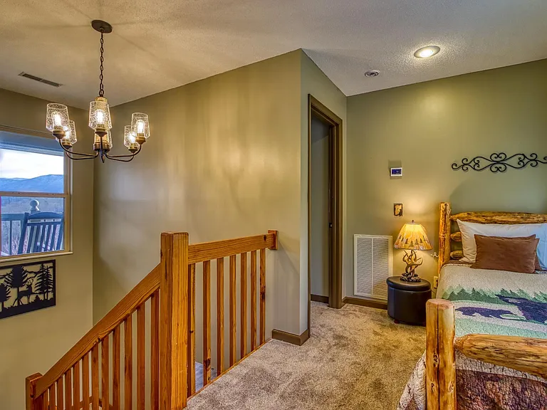 905 Smoky Bears Way — Photo 39