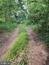2nd image of 684 Hill Rd