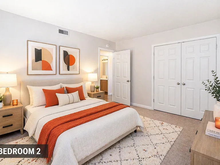 Brooke Court Apartments — Photo 10