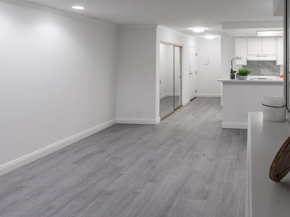 1st image of 1520 N Vista St APT 101