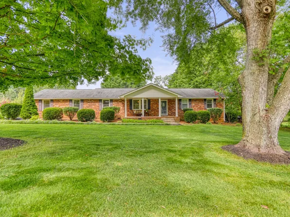 4644 E Robertson Rd, Cross Plains, TN 37049