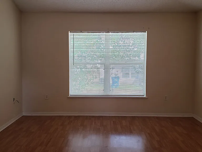 274 Curtis Ave — Photo 18
