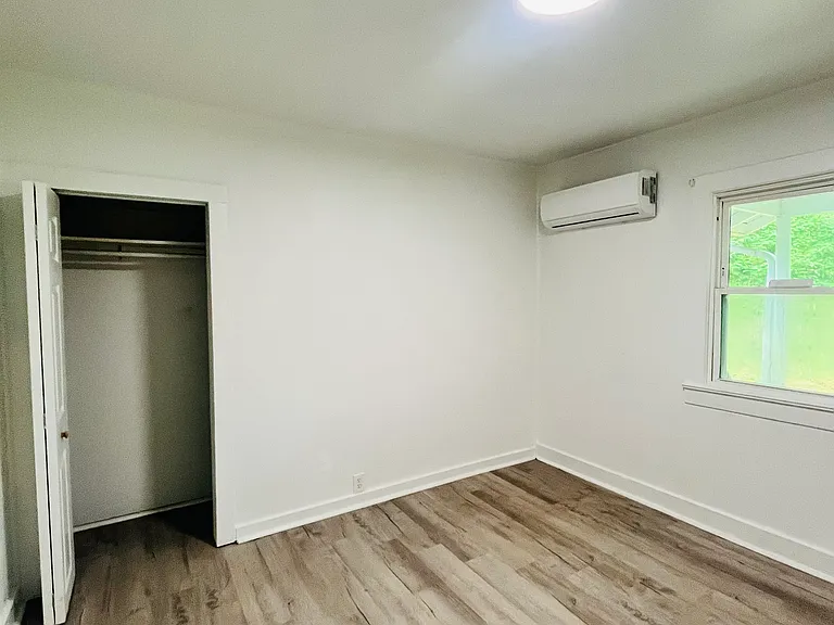 122 Liberty Dr — Photo 21