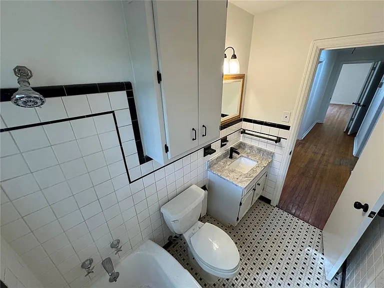 713 Iris Ave — Photo 16