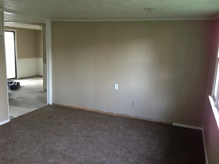 906 Eastwich Dr — Photo 9
