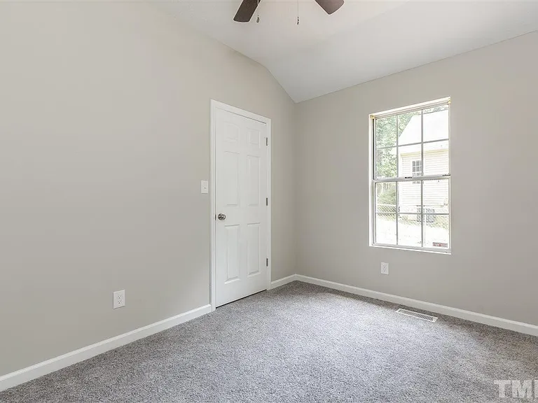 318 Wilson St — Photo 13