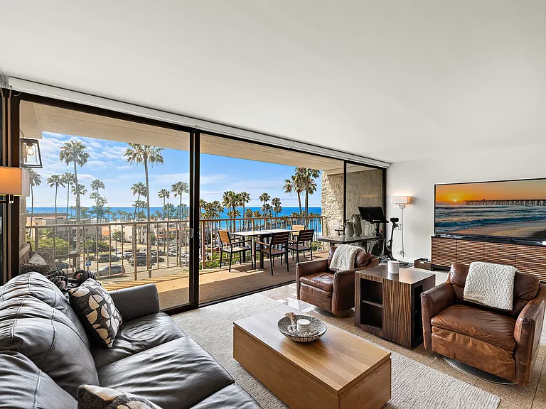 405 Avenida Granada — Photo 4