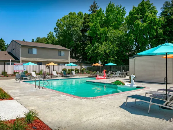 Union North Apartments, 350 N Union Rd #B-8, Manteca, CA 95337