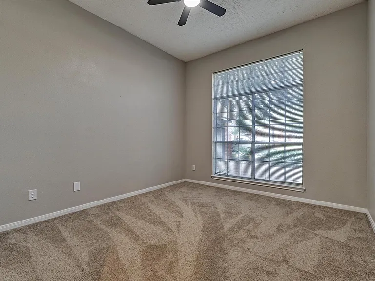 15419 Redbud Leaf Ln — Photo 22