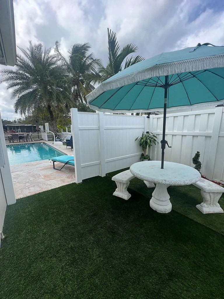 SW 91st Ter, Fort Lauderdale — Photo 1