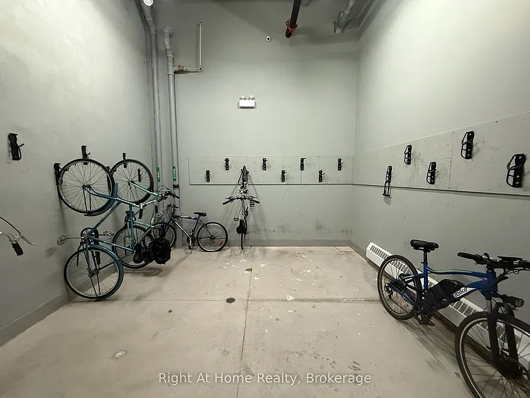 308 Lester St #410 — Photo 15