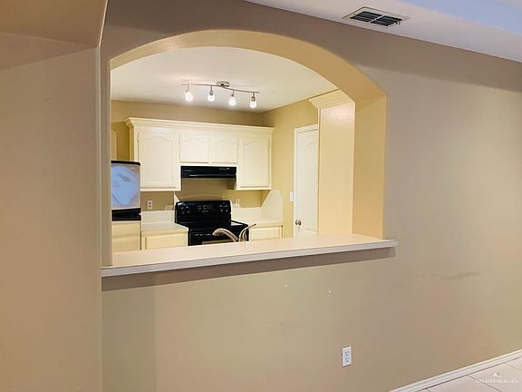 3rd image of 1304 Acme Ln #2
