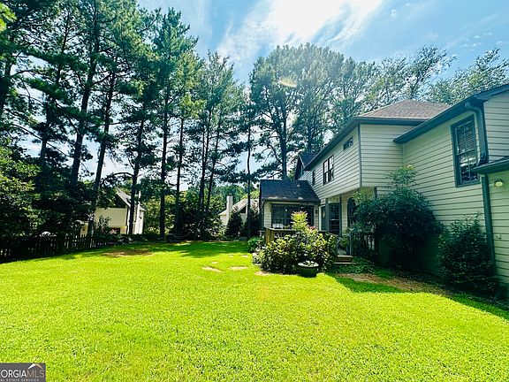 4th image of 319 Brookmeade Way