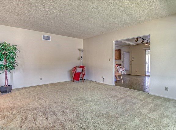 4th image of 18032 Saint Andrews Pl