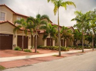1019 NE 207th Ter, Miami, FL 33179