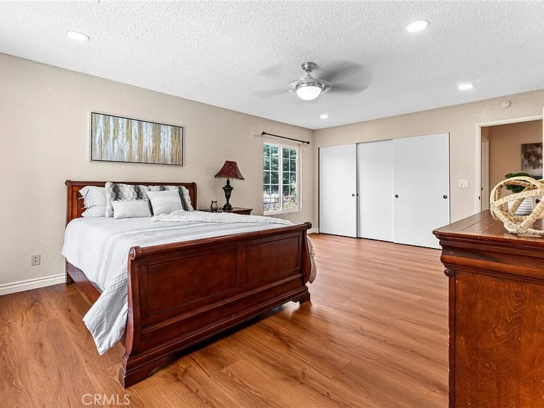 1236 E Sierra Madre Ave — Photo 34